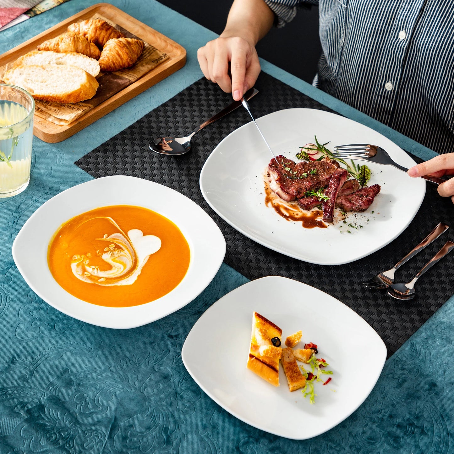 MALACASA Elisa 18-Piece Ceramic Porcelain Dinner Set with 6*Dinner Plate,Soup Plate,Dessert Plate Set Service for 6 Person