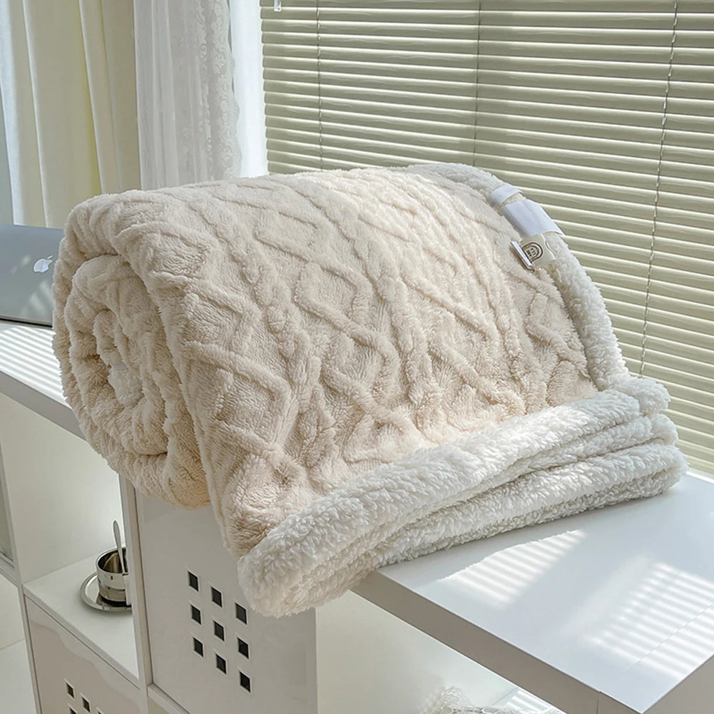 Winter Thick Blanket Comfortable Lamb Fleece Throw Blanket Double Layer Thick Lamb Wool Sleeping Blanket Flannel Throw Bedspread