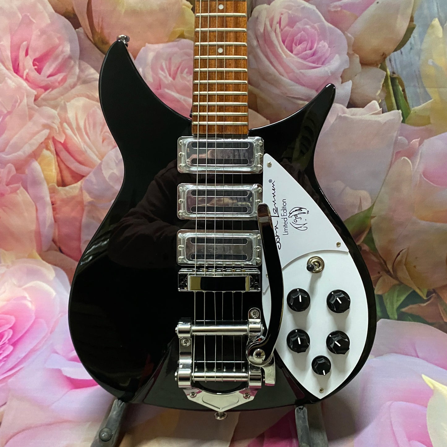 VICERS JAZZ Electric Guitar chrome-plated hardware 21 frets rosewood fingerboard with 6 strings