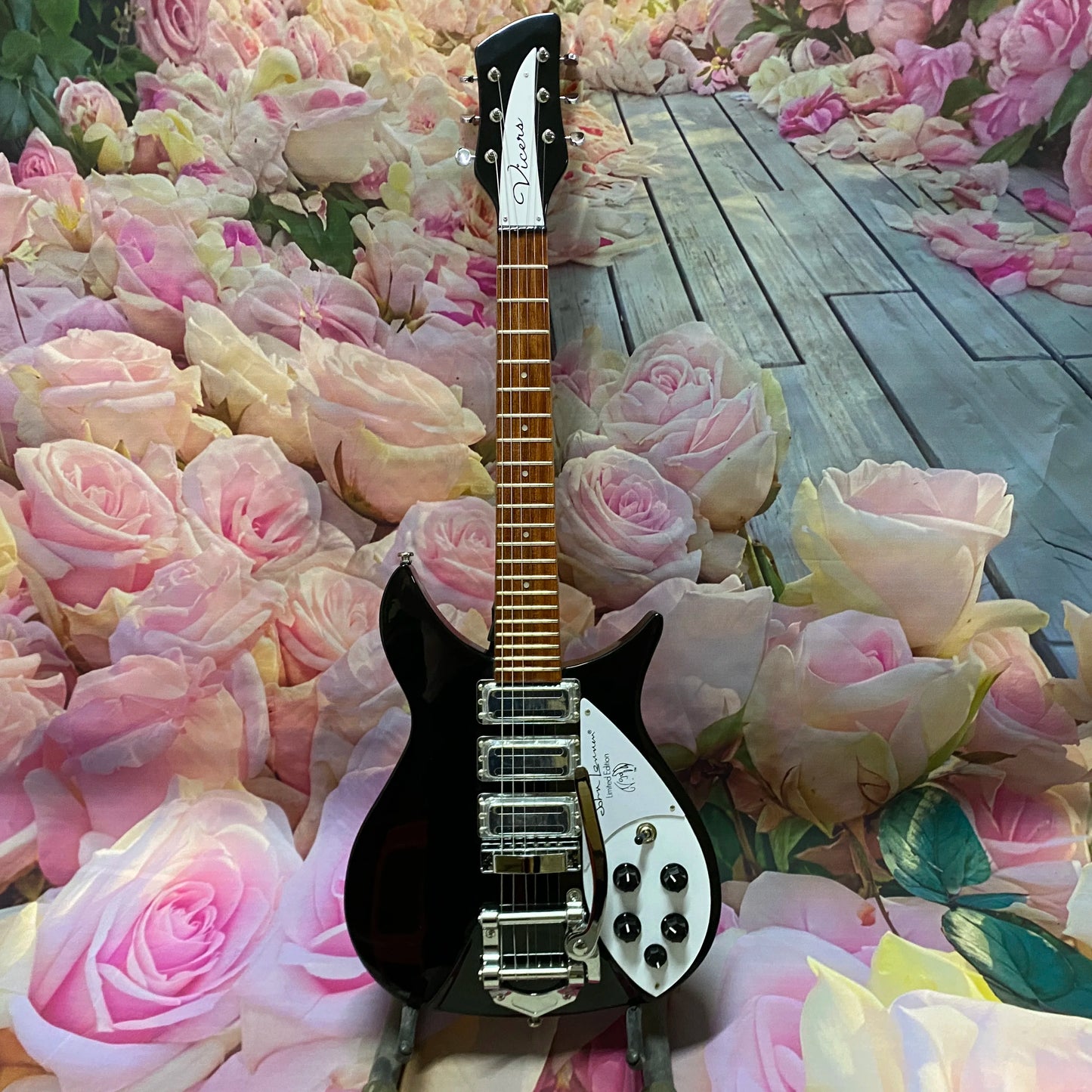 VICERS JAZZ Electric Guitar chrome-plated hardware 21 frets rosewood fingerboard with 6 strings