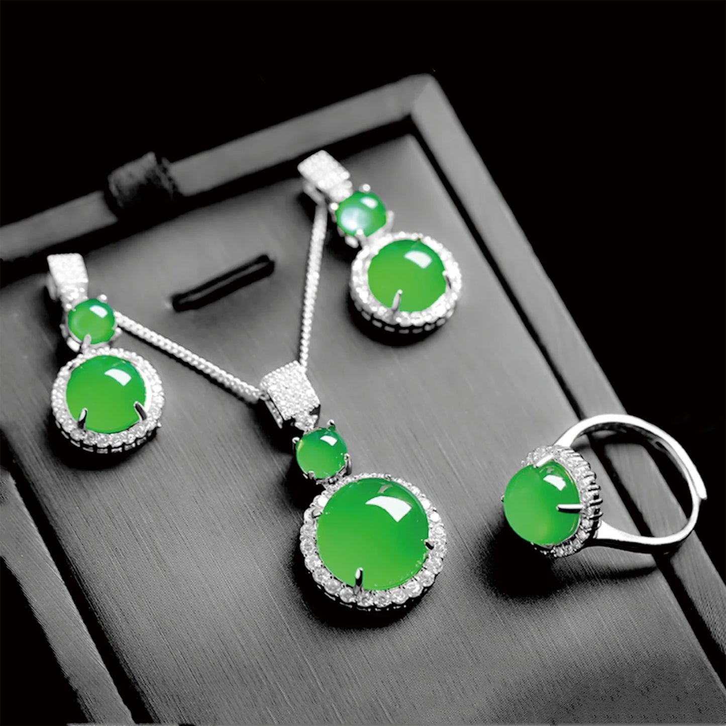 925 Silver, Green Jade Set, Natural stone jewellery three piece set including ring, necklace and pair of earrings. Crafted in 92