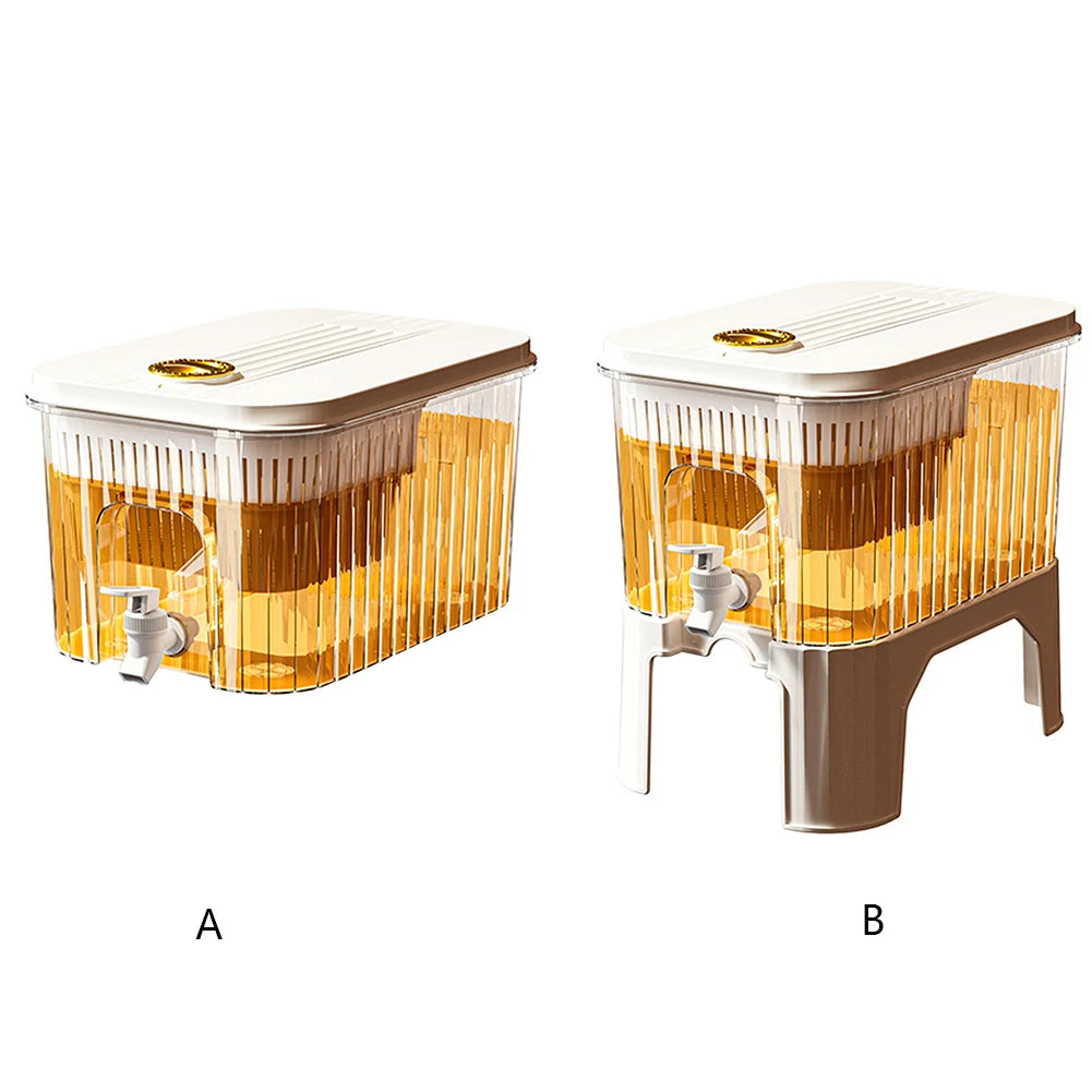 4.5L Cold Water Pitcher Large Capacity Portable Jug Beverage Gallon Juice Jug Cold Kettle with Faucet for Parties and Daily Use